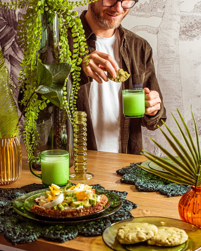 Duralex Versailles. Green Glass Mug. La tasse en verre vert. 