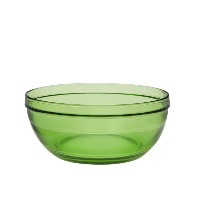 Duralex Le Gigogne. A green glass bowl. Un bol en verre vert.