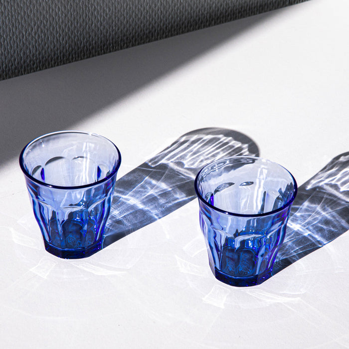 Duralex Le Picardie. Marine Blue Glass Tumbler. Le verre en verre bleu marine.